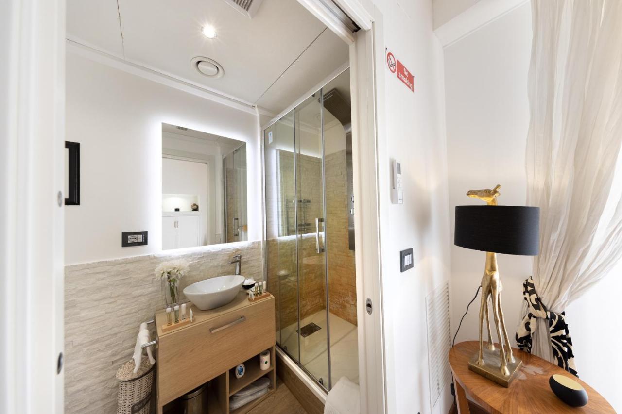 Barcaccia Luxury Suites Рим Экстерьер фото