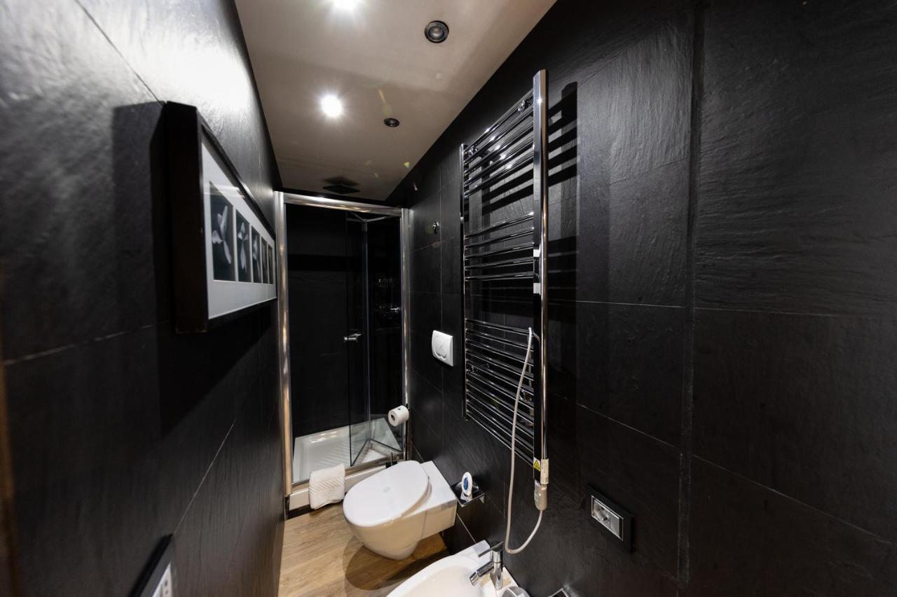 Barcaccia Luxury Suites Рим Экстерьер фото