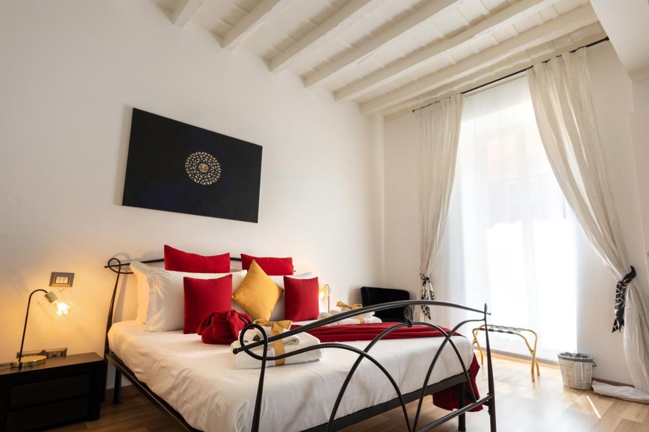 Barcaccia Luxury Suites Рим Экстерьер фото