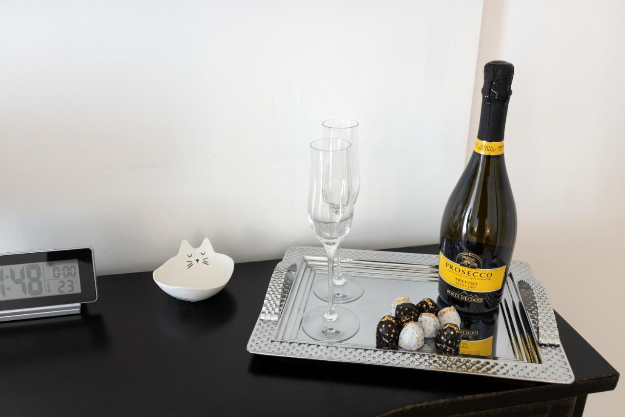 Barcaccia Luxury Suites Рим Экстерьер фото
