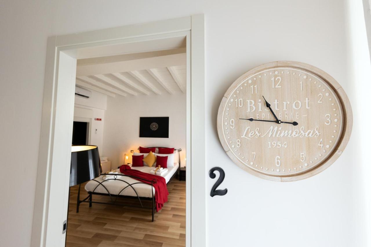 Barcaccia Luxury Suites Рим Экстерьер фото