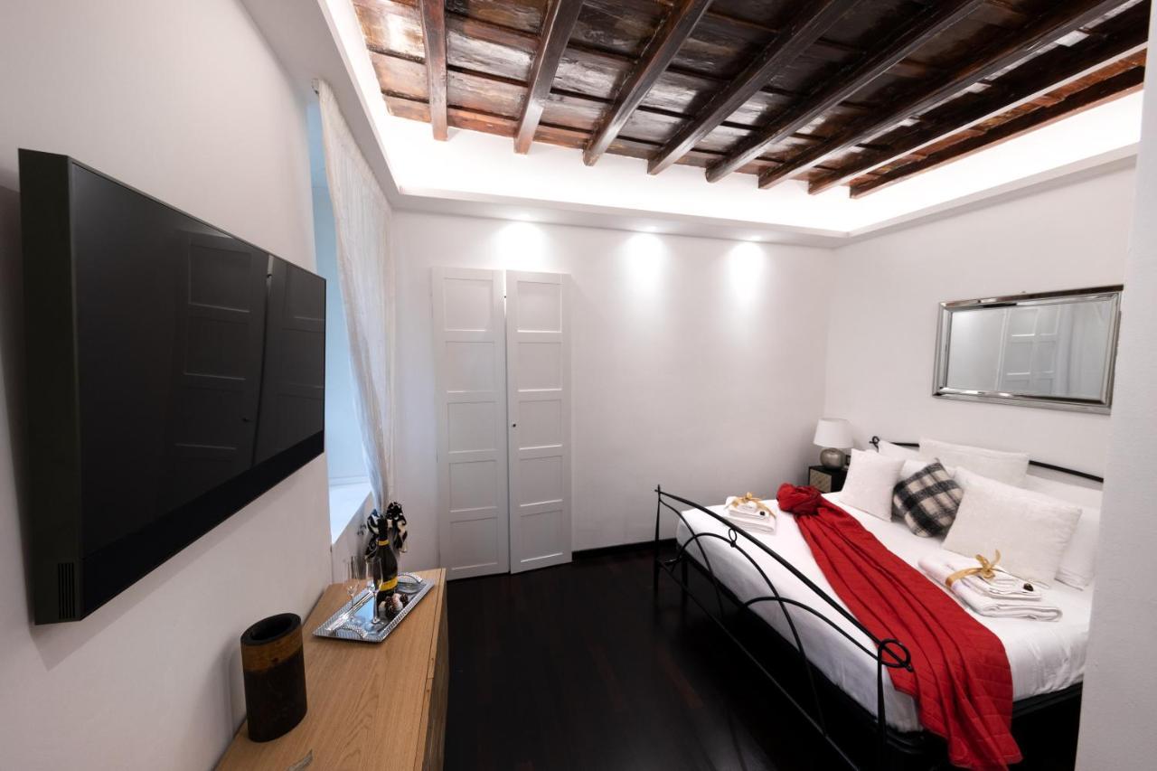 Barcaccia Luxury Suites Рим Экстерьер фото