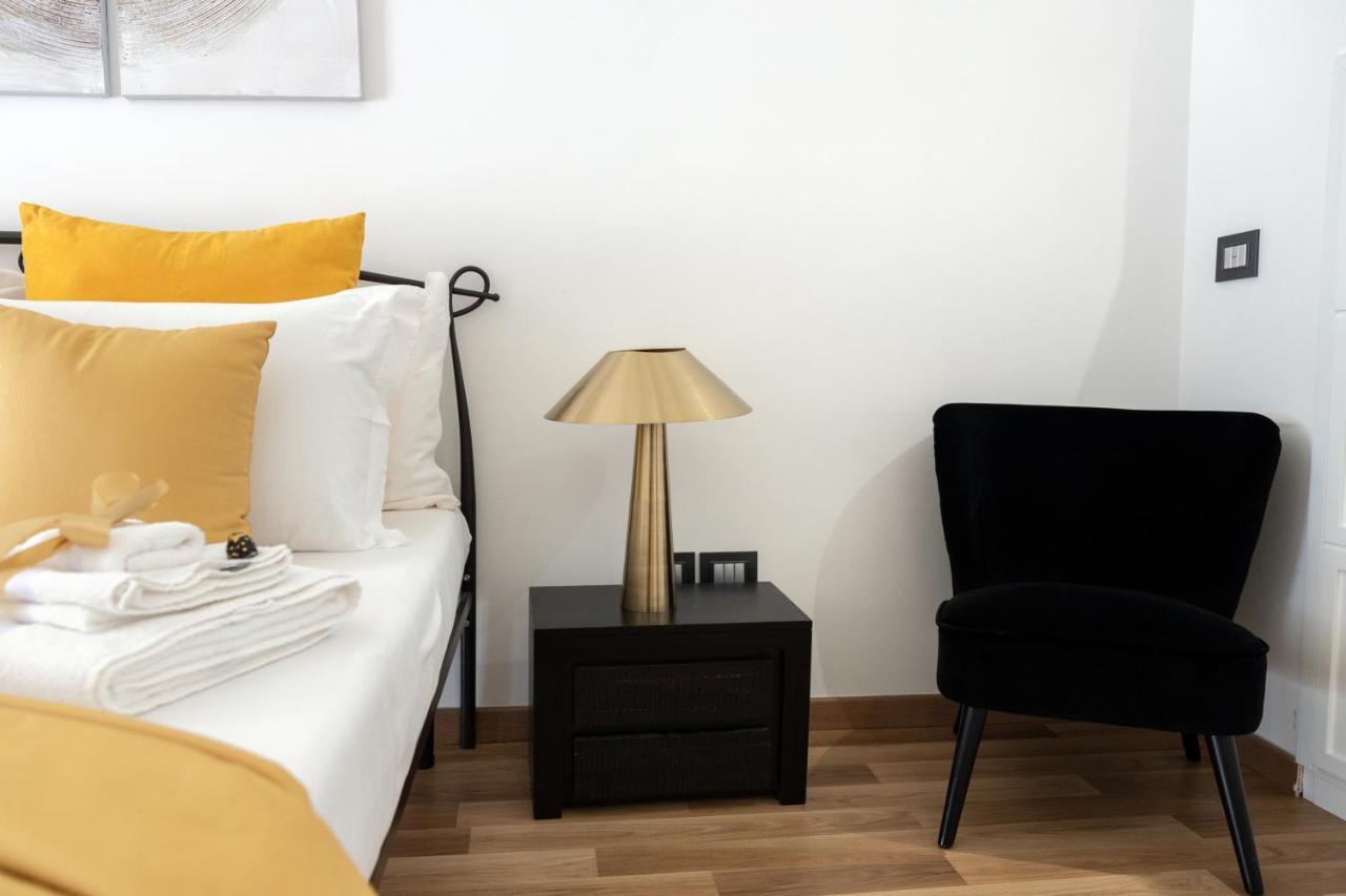 Barcaccia Luxury Suites Рим Экстерьер фото